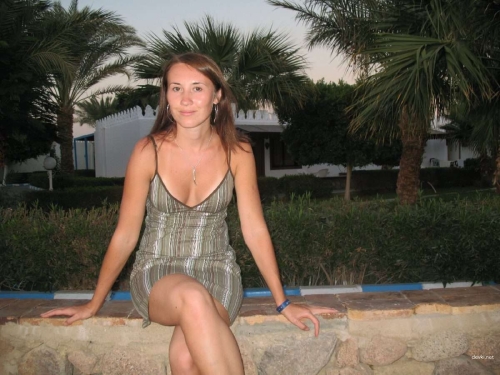 Hot MILF Porn Photos: Stunning Woman in Explicit Action