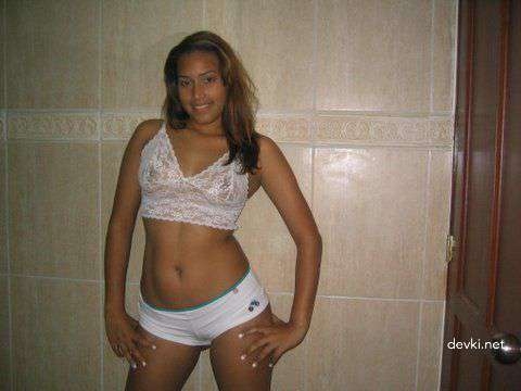Sexy Latina Babe Poses Seductively
