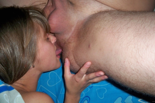 Hot Family Couple Oral Sex - Explicit Blowjob Porn Scene