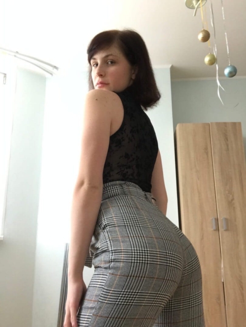 Seductive Beauty Strips and Deepthroats Boyfriend's Cock