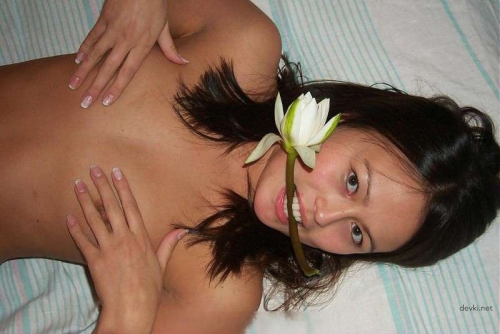Amateur Asian Babes Collection: Explicit Photos of Hot Asian Girls