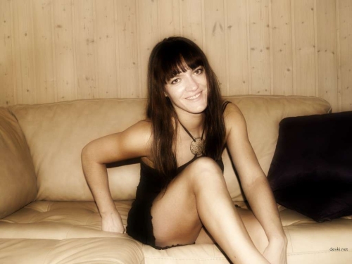 Seductive Photoshoot with a Beautiful Woman: Intimate and Explicit Captures