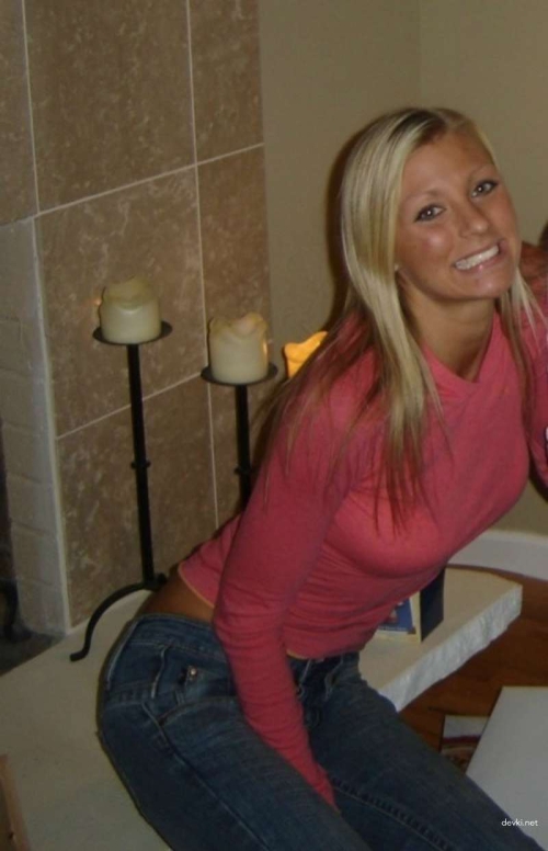 Explicit Nude Private Photo of Sexy Girl - Naked and Exposed!