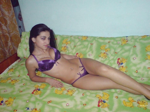 Naked Armenian Woman Exposing All in Provocative Photoshoot