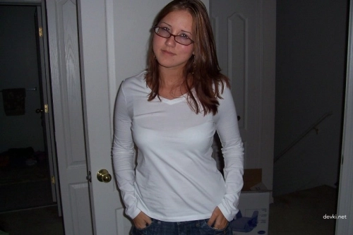 Amateur Girl Erotic Photos: Seductive and Uncensored