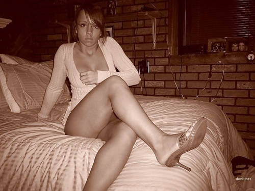 Hot Girl with Killer Body - Sensual and Seductive Photo