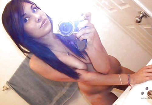Hot Girl Takes Nude Selfies: Explicit and Bold Photo