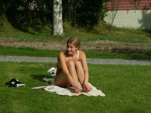Rough Fuck: Teen Girl Impaled on Big Cock