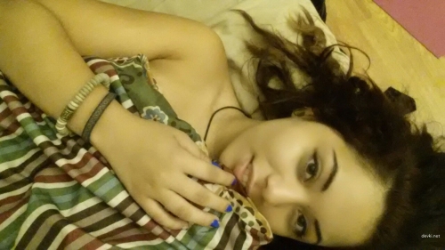 Naked Girlfriend Home Alone: Explicit Nude Photo