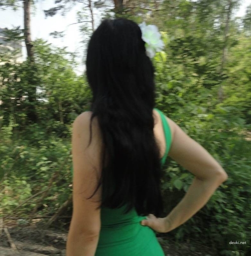 Sexy Woman Strips Pants in Park - Hot Outdoor Striptease