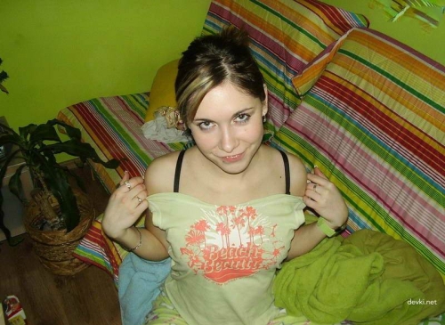 Hot girl gives blowjob to her boyfriend - Explicit Oral Sex Action