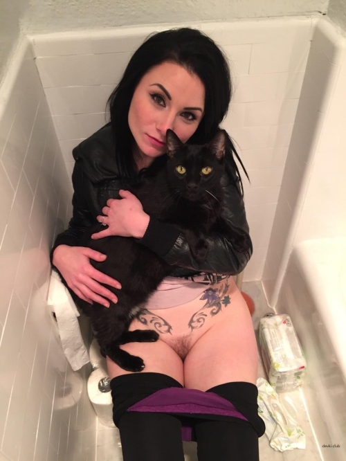 Amateur Blowjob Pics: Hot Homemade Oral Sex Photos