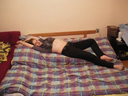 Naked Moscow Girl Exposing All in Explicit Photoshoot