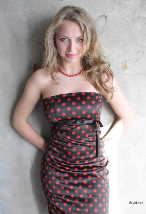Hot New Dress Purchase: Sultry Selfie in Sexy Outfit