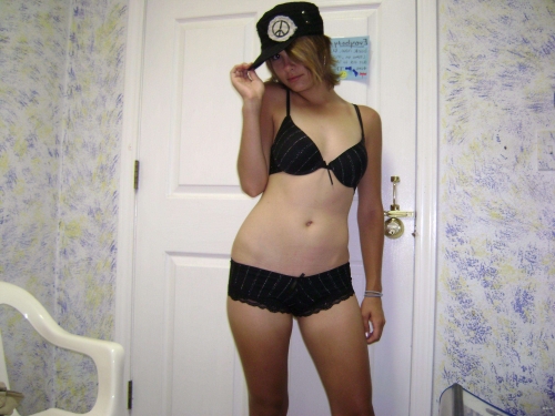 Hot Nude Selfie Girls in Caps - Explicit XXX Photos