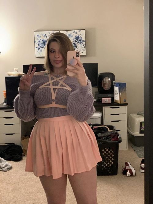 Hot Homemade Photos of Sweet Bun Babe - Explicit Amateur Pics