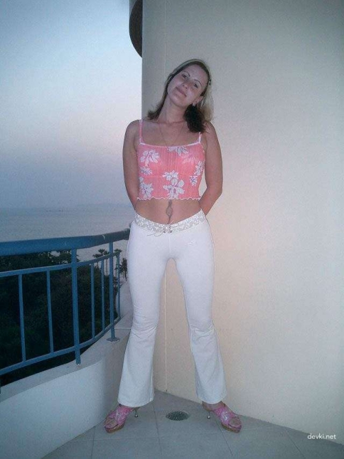 Private Vacation Photos: Explicit XXX Pics for Voyeurs