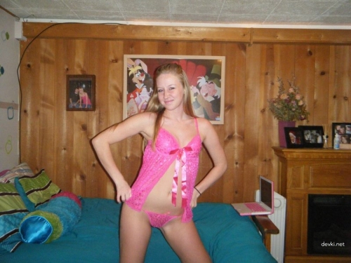 Hot Rural Girl's Sexy Pics: Explicit and Seductive Photoshoot