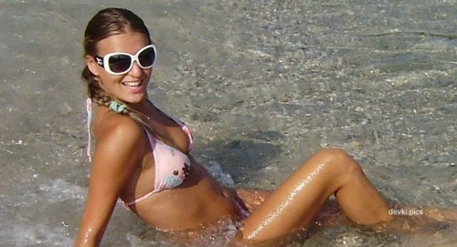 Smiling Young Wife Enjoys Hardcore Action - Explicit Russian Porn