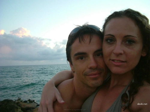 Intimate Family Couple Vacation Photos - Explicit XXX Gallery