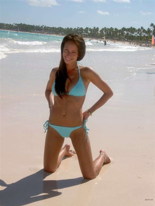Private Vacation Photos of Brunette - Explicit Beach Shots