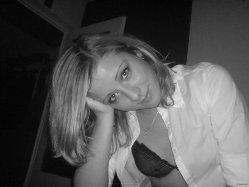 Black and White Erotic Photography: Raw and Sensual Images for Adults