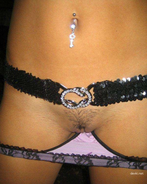 Private photo of a pierced slut: Explicit amateur porn pic with hot babe and body piercings