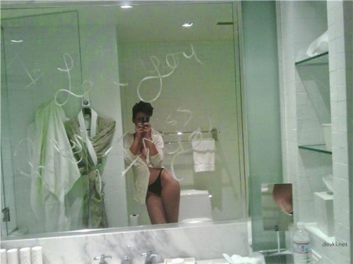 Nude Rihanna Exposed: Uncensored Photoshoot Revealed!