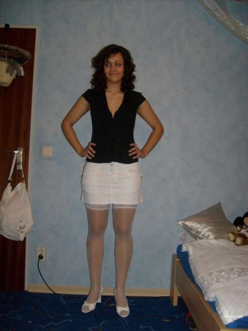 Sultry Brunette's Home Strip Tease - Explicit Amateur Erotic Dance!