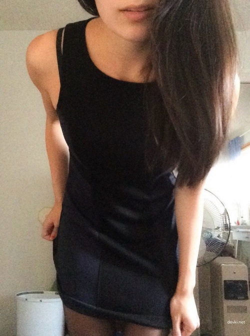 Private Girl's Explicit Photos: Uncensored and Provocative Shots of a Sexy Woman