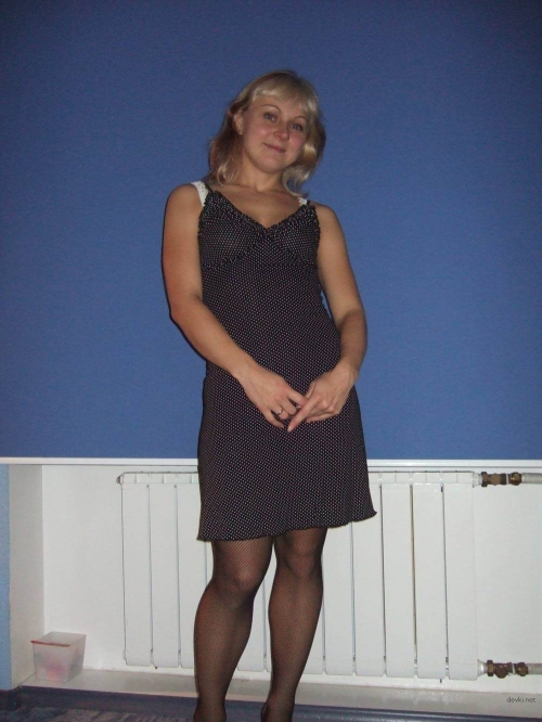 First Hotwife Photo Experience with Wife: Explicit Amateur Cuckold Adventure