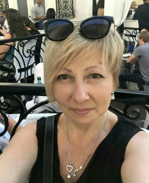 Mature Lyudmila Gives Blowjob and Poses Naked: Explicit MILF Porn Photo
