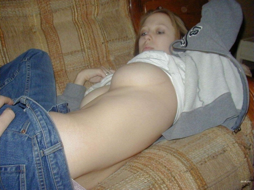 Slut Gives Blowjob: Hot Russian Babe Sucks Cock in Explicit Porn Photo
