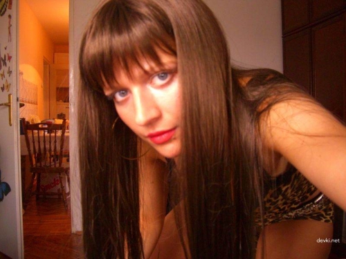 Explicit Porn Photo of Beautiful Girl with Shaved Pussy
