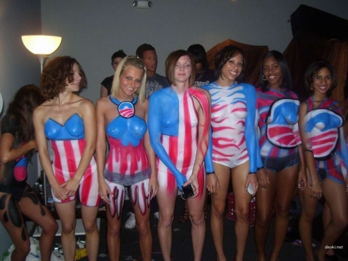 Painted Girls: Explicit Body Art and Sensual Beauty