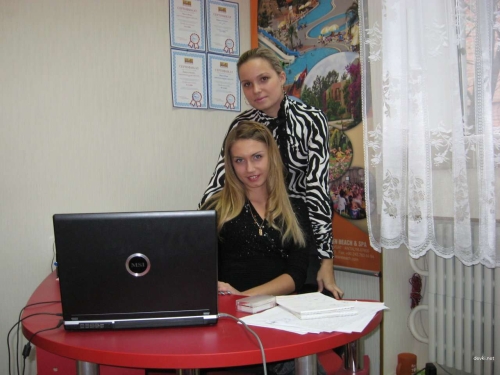 Explicit Photos of Slim Girl with Shaved Pussy - Intimate and Provocative
