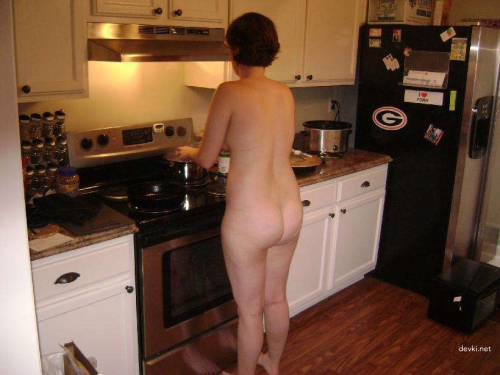 Nude Freckled Beauty Exposed: Part 4 - Explicit Photoshoot