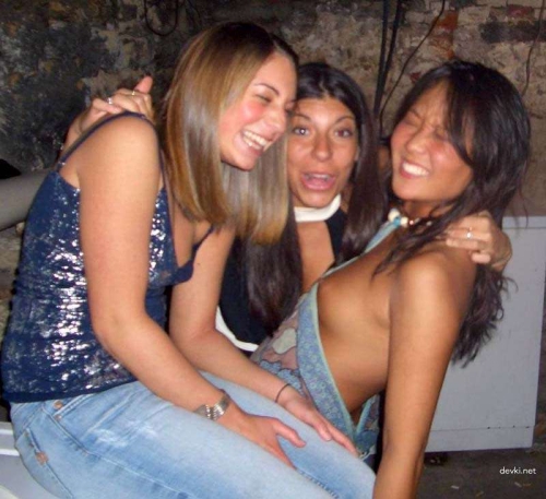 Explicit Asian Nude Erotica: Sensual Images of Naked Asian Women