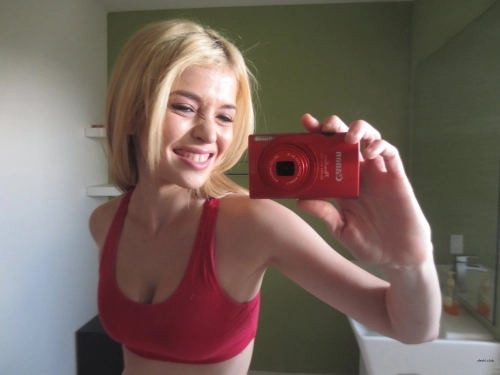 Hot Blonde's Aroused Sex Photos - Explicit XXX Content