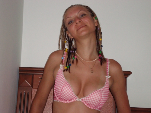 Hot Young Wife Gets Kinky in Hardcore Porn Photo