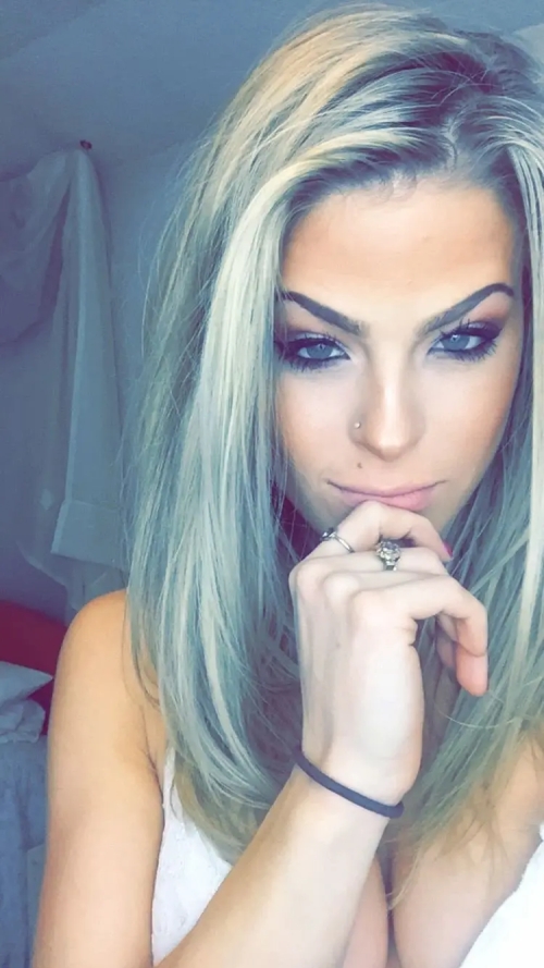 Sexy Blonde Shows Off Naked Boobs in Top Shape - Explicit Photo
