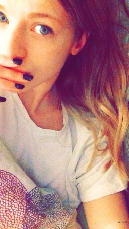 Explicit Selfies of Young Slim Girl - Erotic Photoshoot