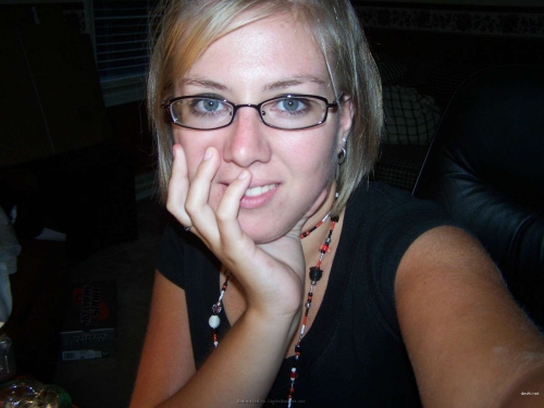 Kinky Woman in Hardcore Porn Photo - Explicit and Uninhibited Action