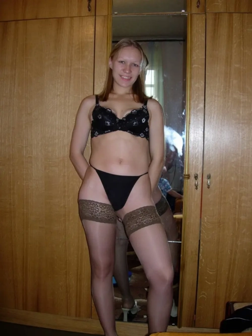 Excited Chick in Stockings Gives Blowjob and Fucks Guy