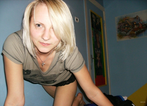 Wild Homemade Sex with Girlfriend: Hot Amateur Couple Fucking
