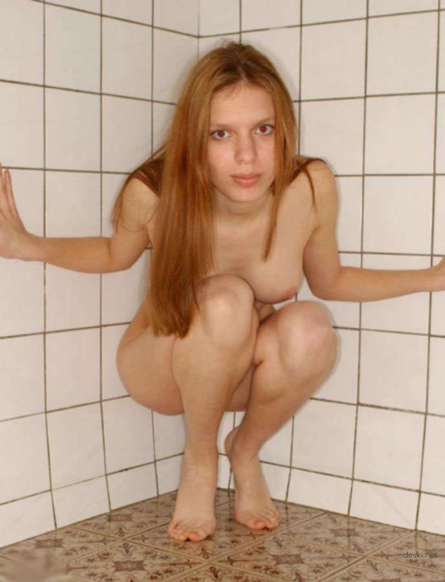 Amateur Teen Girl Nude Photos: Explicit and Uncensored Selfies