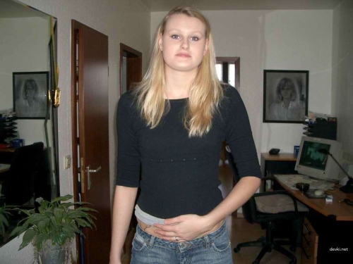 Hot Tattooed Babe's Steamy Home Erotica