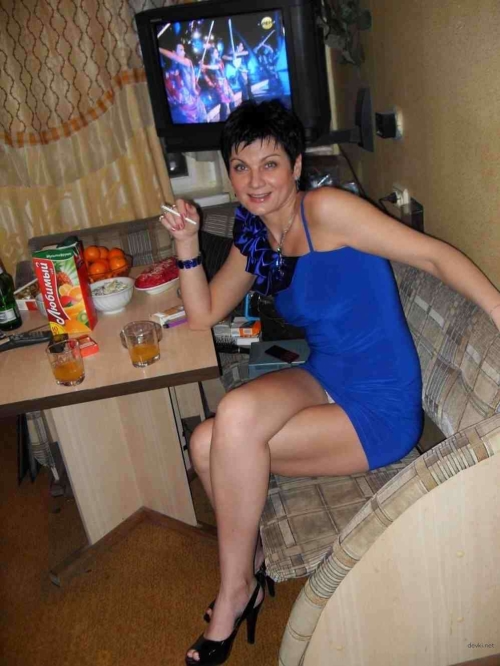 Hotwife Satisfies Men in Hardcore Sex Session