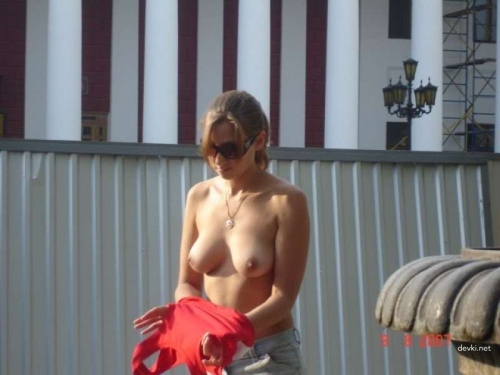 Naked City Stroll: Explicit Public Nudity Adventure!