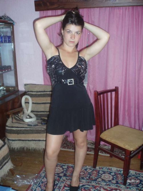Hot Naked Girls: Explicit Nude Photos of Cute Women